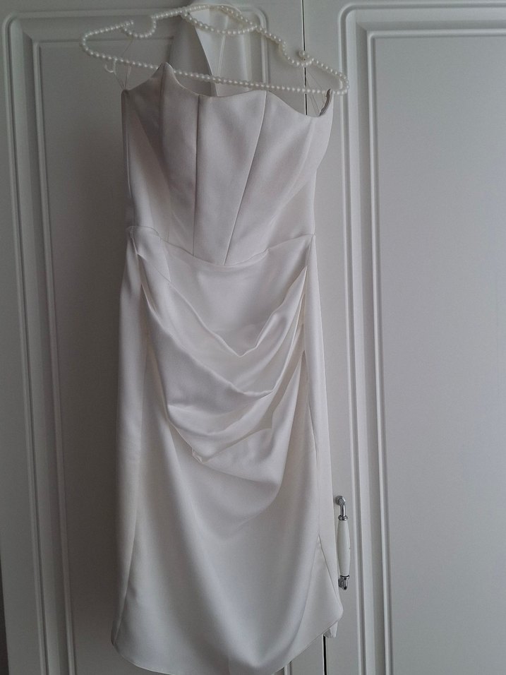 Straplez Beyaz nikah elbisesi - Görsel 2