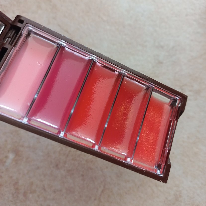 Dudak parlatıcı - Görsel 3