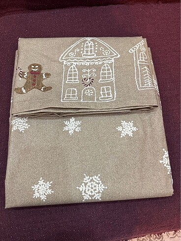 Beden Yılbaşı masa örtüsü 1.80x2.80 cm