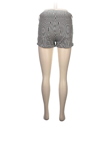 38 Beden H&M Mini Şort %70 İndirimli.