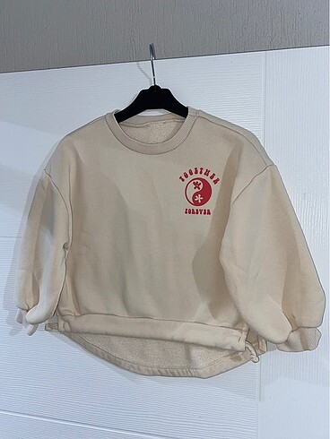 Sweatshirt