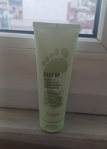 Oriflame Feet Up Nemlendirici Ayak Kremi - Görsel 3
