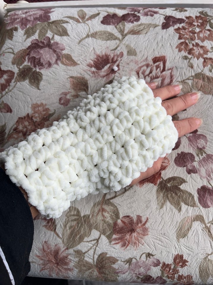 Kız Çocukları İçin Beyaz Örgü Eldiven - Görsel 2