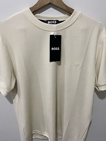 Boss T-shirt