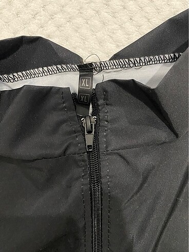 xl Beden Nike yağmurluk