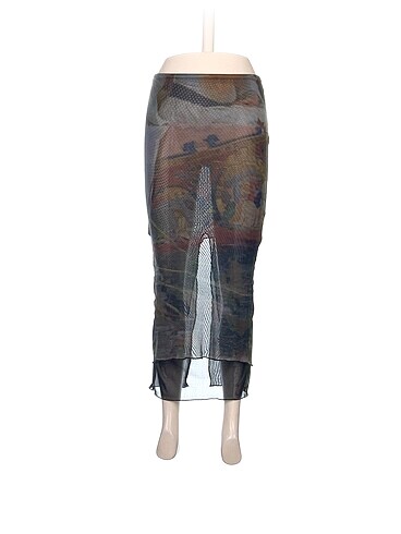 Bershka Uzun Etek %70 İndirimli.