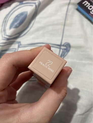 Beden maybelline lifter gloss