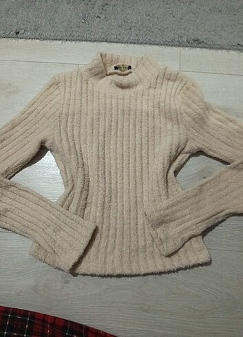 Diğer toz pembe dar kesim vintage boğazlı body crop