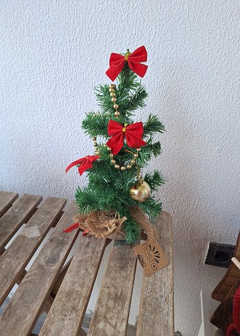 Küçük Dekoratif Yılbaşı Ağacı