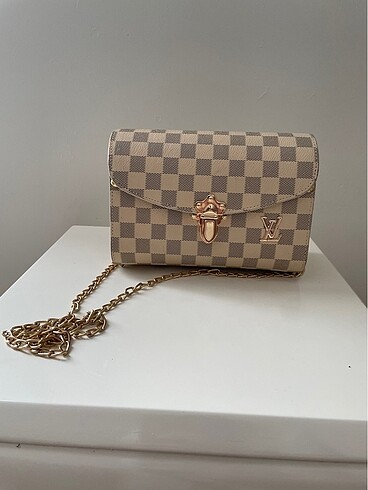 Louise Vuitton Çanta