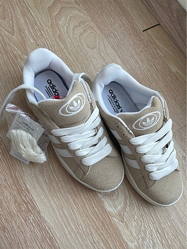 Adidas Campüs