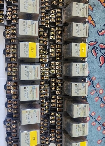 Telemecanique 24v röle hepsi çalışıyor 20 adet