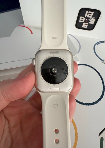 Apple Watch Apple Watch SE 2.Nesil Akıllı Saat Yıldız Grisi