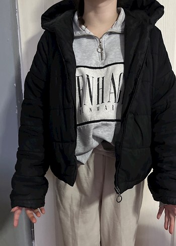 Siyah Kapüşonlu mont - Görsel 3