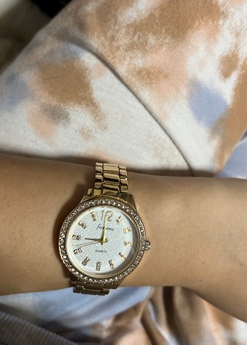 Altın Renkli Kadın Klasik Bileklik Saat - Görsel 4