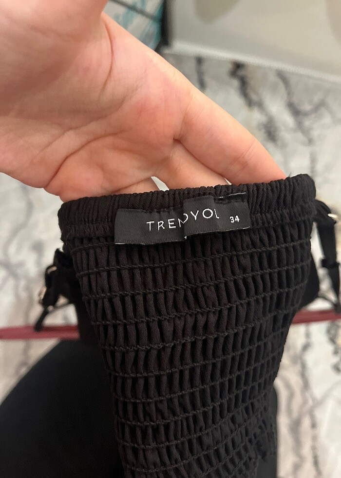 trendyol sıyah crop - Görsel 4