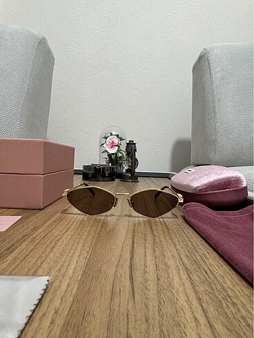 Beden Miu Miu