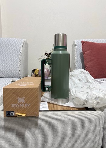 Stanley Termos haki 1.9L - Görsel 3