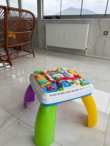 Fisher price aktivite masası