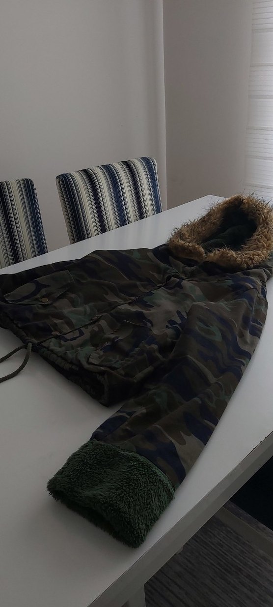 Kürk Detaylı Kamuflaj Kapüşonlu Kadın Mont - Görsel 2