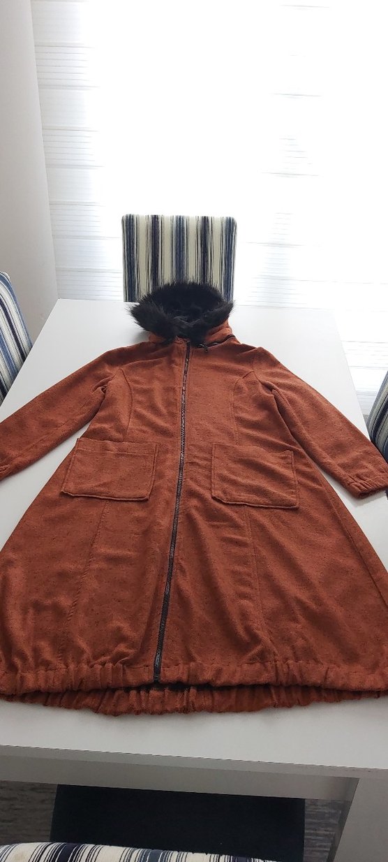 Kürklü Kapüşonlu Kadın Kaban - Görsel 2