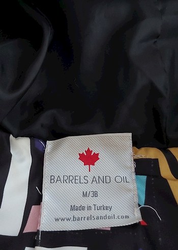 Çok Renkli Kapüşonlu Kadın Mont - Görsel 4