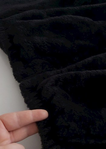 Siyah Kapüşonlu Kadın Peluş mont - Görsel 3