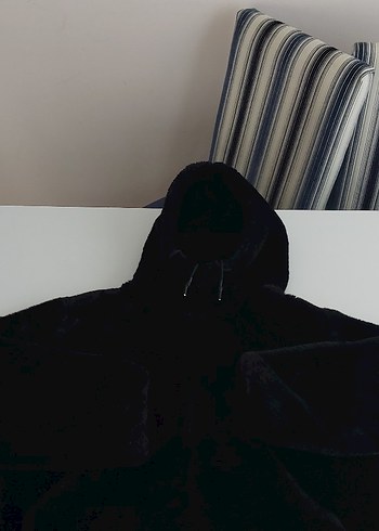 Siyah Kapüşonlu Kadın Peluş mont - Görsel 6