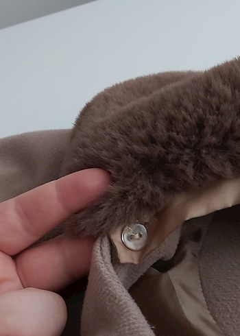 Kahverengi Kürk Yakalı Kaban - Görsel 9