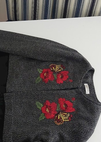 Nakışlı Gri Uzun Kadın Kaban - Görsel 4