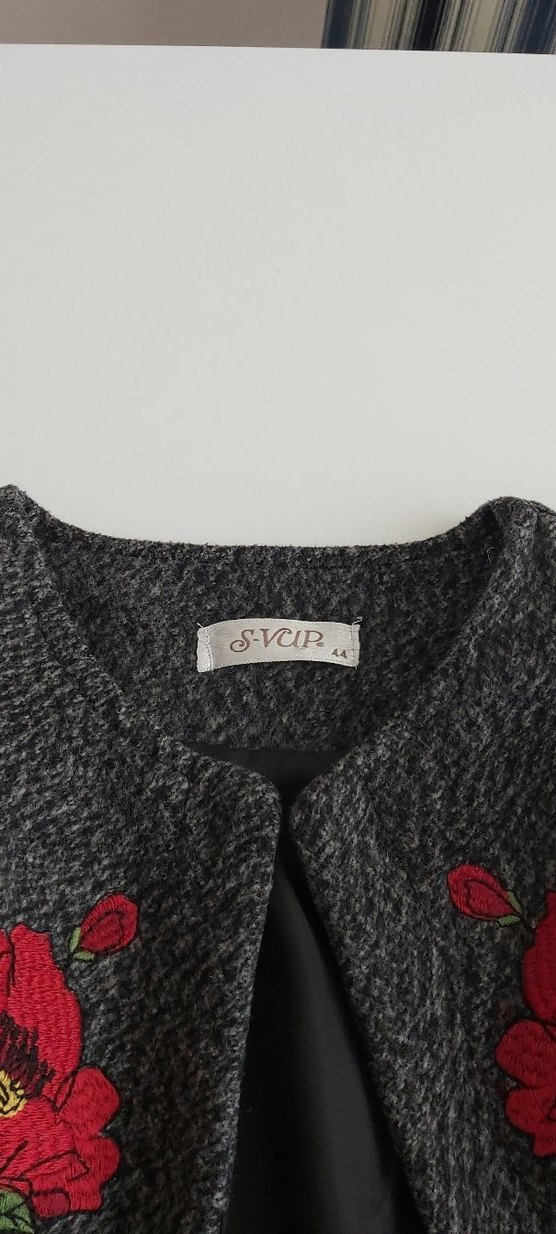 Nakışlı Gri Uzun Kadın Kaban - Görsel 3