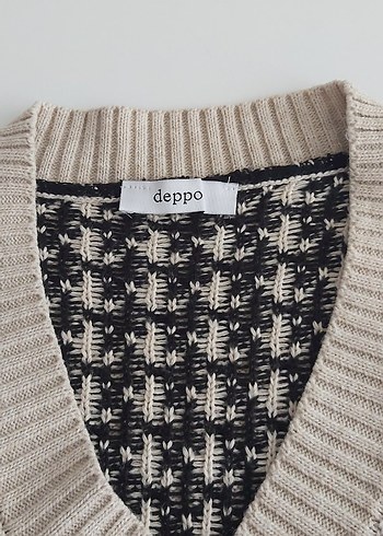 Kadın V Yaka Örgü Süveter - Görsel 3