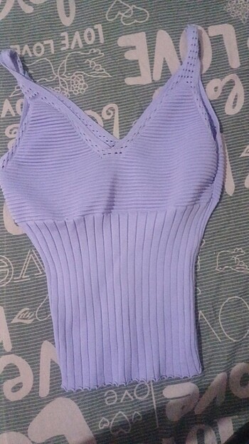Lila crop