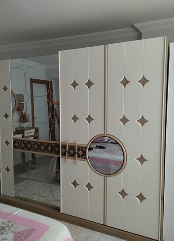 Gardrop komidin şifonyer