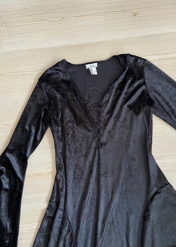 İspanyol kol asimetrik kesim kadife elbise - Görsel 4