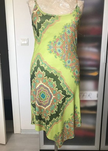 m Beden Yeşil ince askılı elbise