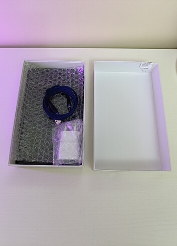 Beden SAMSUNG A8 TABLET KUTULU ŞARJ CİHAZLI SORUNSUZ