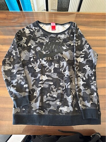 Nike sweatshirt