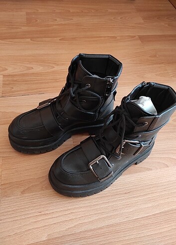 38 Beden Bershka Bot