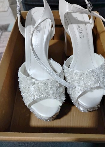 Dantel İşlemeli Beyaz Dolgu Topuklu Gelin Ayakkabısı - Görsel 4