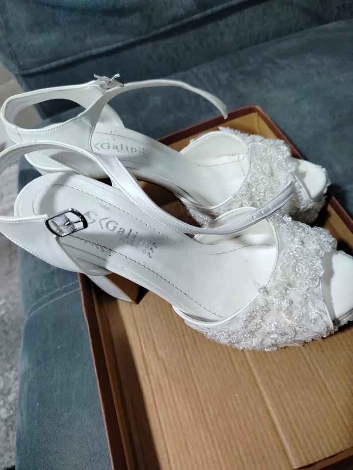 Dantel İşlemeli Beyaz Dolgu Topuklu Gelin Ayakkabısı - Görsel 2