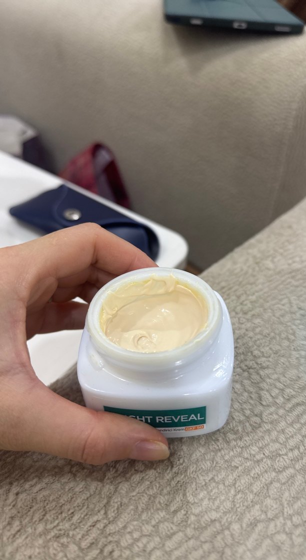 Bright Reveal Koyu Leke Karşıtı Nemlendirici SPF 50 - Görsel 2