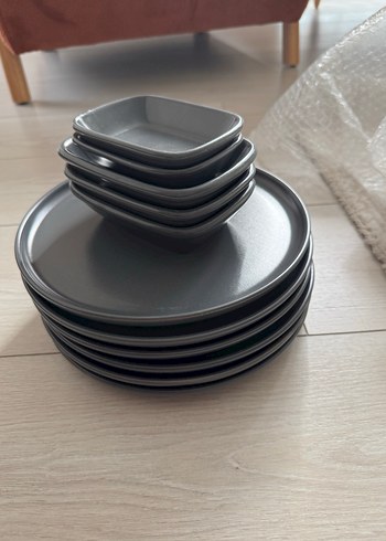 Karemika Gri ve Haki Renkli Kahvaltı takımı 12 kişişik - Görsel 3