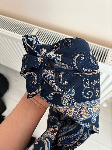 40 Beden lacivert Renk H&M elbise