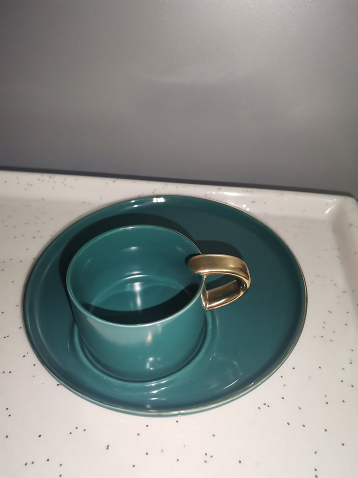 Altın Kulplu Beyaz ve Gri Fincan Takımı - Görsel 2