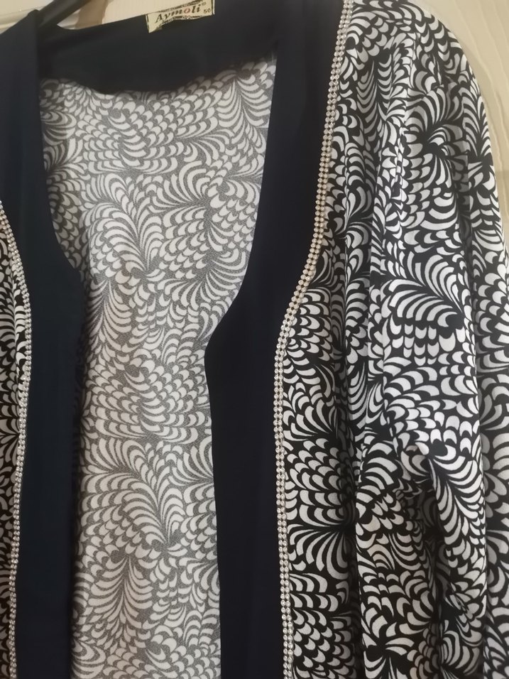 Avant-Garde Siyah ve Gri Kadın Şal - Görsel 3