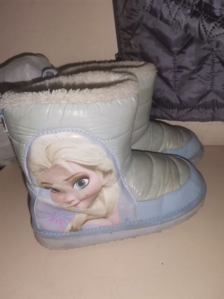 Beyaz Kürklü Kız Çocuk Botu - Görsel 2