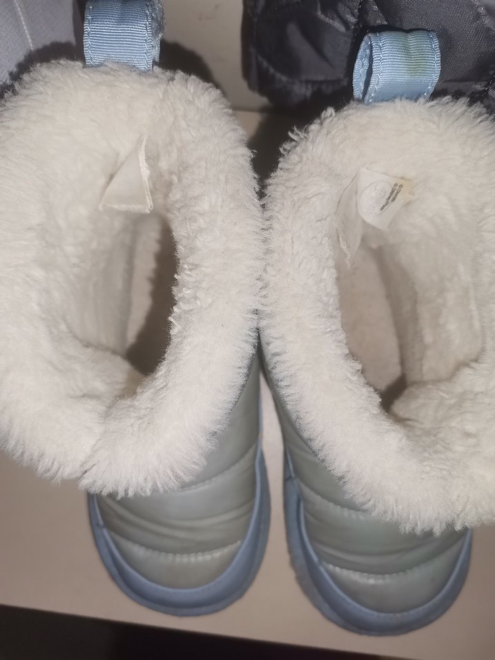 Beyaz Kürklü Kız Çocuk Botu - Görsel 4