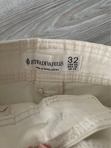 32 Beden ten rengi Renk stradivarius bol jean