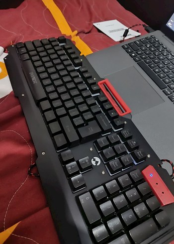 Çok Renkli RGB Işıklı Mekanik Klavye - Görsel 5